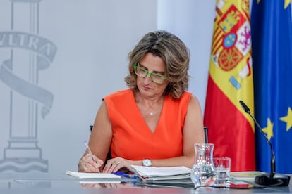 La vicepresidenta tercera y ministra para la Transición Ecológica, Teresa Ribera, este martes en La Moncloa.