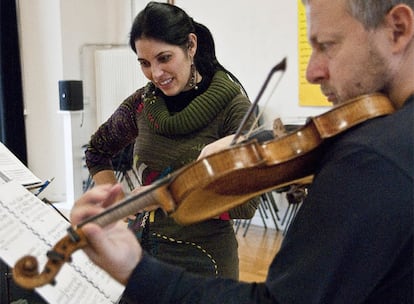 Vivica Genaux y Fabio Biondi, durante los ensayos.