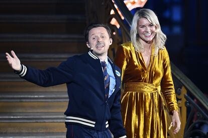 Ada Hegerberg  junto al DJ y productor Martin Solveig en la gala del Balón de Oro.