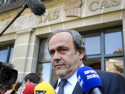 Michel Platini a su llegada al TAS.