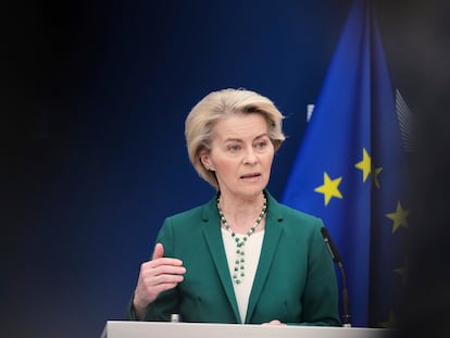 European Commission President Ursula von der Leyen addresses journalists during a media conference at EU headquarters in Brussels, Monday, April 7, 2025. (AP Photo/Virginia Mayo)