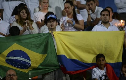 Tributo à Chapecoense em Medellín na quarta-feira, 30 de novembro.