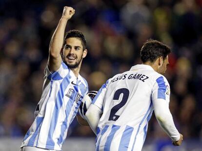 Isco celebra uno de los goles.