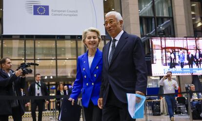 Ursula von der Leyen y Antonio Costa, este jueves en Bruselas. 