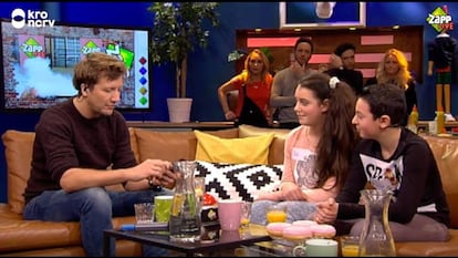 Lili y Howick en el programa Zapplive.