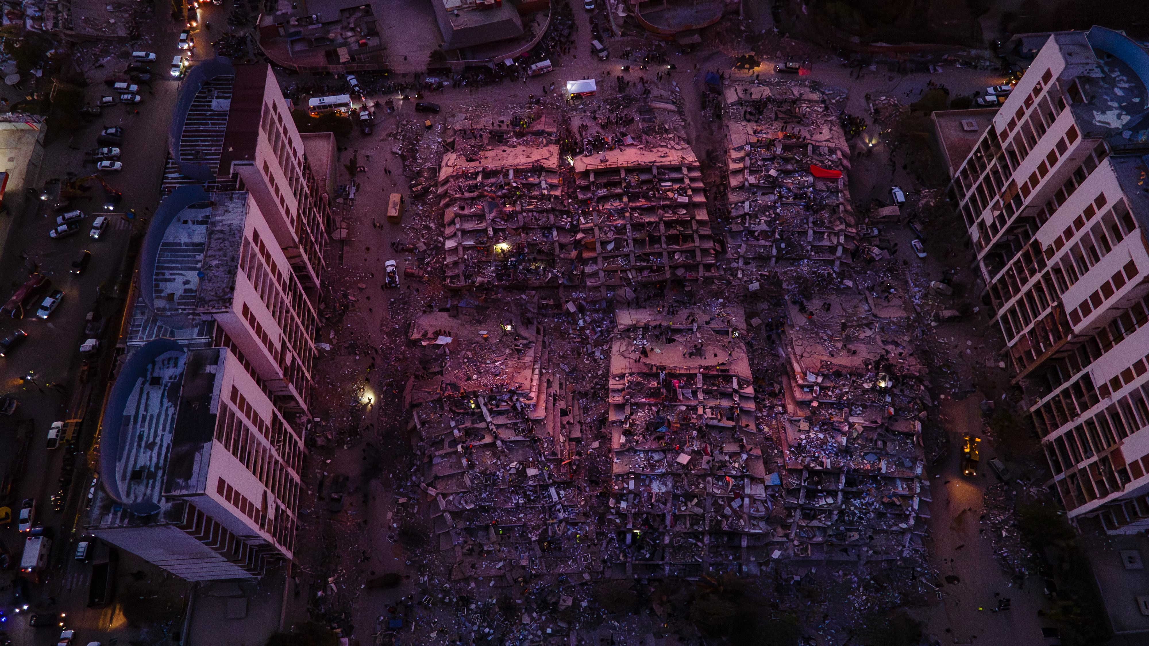 Vista aérea de edificios colapsados en La Guaira, Venezuela, el 28 de junio.