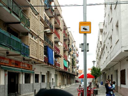 Cámaras de videovigilancia en el barrio de Pisos Planes, en El Vendrell