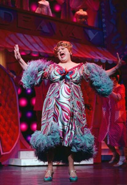 Harvey Fierstein en una escena de <i>Hairspray.</i>