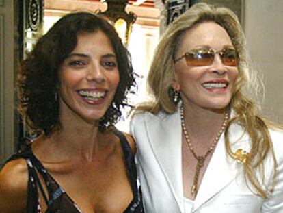 Faye Dunaway (a la derecha) y Maribel Verdú, en Valencia.