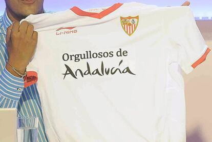 La camiseta que llevará el Sevilla en el Camp Nou.