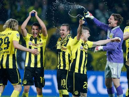 Los jugadores del Borussia celebran el pase a semifinales.