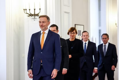 Christian Lindner, líder de los liberales alemanes destituido por el canciller Olaf Scholz como ministro de Finanzas, en el palacio de la presidencia alemana el pasado jueves.