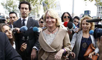 Esperanza Aguirre acude a declarar en septiembre de 2014. 