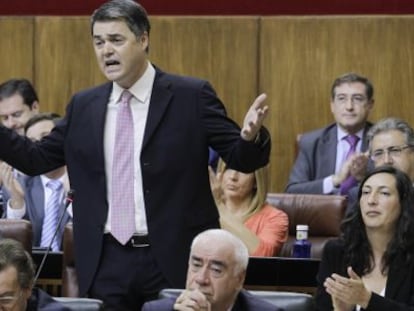 Carlos Rojas, en su intervenci&oacute;n en la sesi&oacute;n de control en el Parlamento.