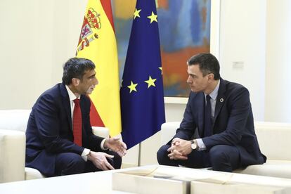 El presidente del Gobierno, Pedro Sánchez, recibió al consejero delegado de GlobalLogic, Nitesh Banga.