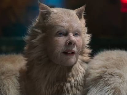 Judi Dench, en el papel de Old Deuteronomy, en un plano de la película 'Cats'.