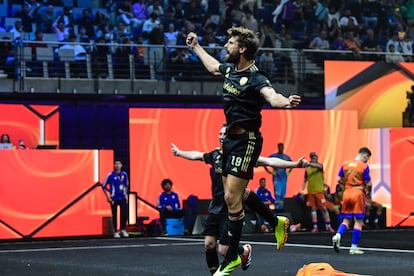 El exjugador campeón del mundo Fernando Llorente, en un momento de la final.
