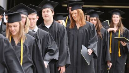 La mayoría de estudiantes universitarios en EE UU están endeudados al graduarse.