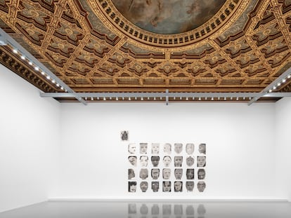 La serie 'Betrayal' (2014), en una de las salas del Palazzo Grassi, en Venecia.