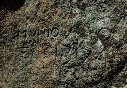 Inscripción del abad Munio en el monasterio de San Pedro de Rocas, en Esgos (Ourense), en una imagen cedida por los investigadores que la han descubierto.