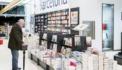 Expositores de la Casa del Libro de Rambla de Catalunya, en Barcelona.