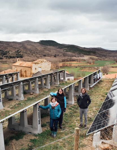 Miembros de la comunidad energética de Luco de Jiloca (Teruel), que ha recibido 20.000 euros del Plan de Recuperación. 