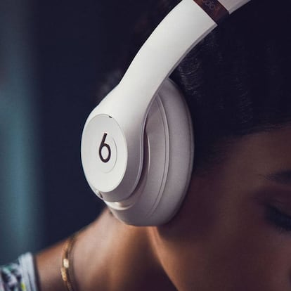 De los futuros auriculares de diadema de Apple podemos esperarnos algo similar a los Beats