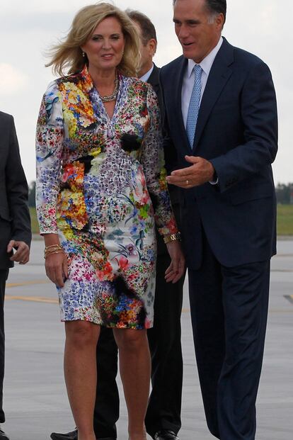 A Ann Romney le gustan los estampados para ocasiones especiales, pero en su versión más clásica para conformar un look más tradicional.