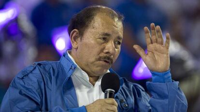 Daniel Ortega, en la inauguración del nuevo estadio de béisbol en Managua, el pasado octubre. 