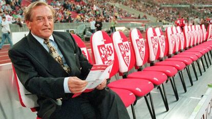 El presidente del VfB Stuttgart Gerhard Mayer Vorfelder, en 1997