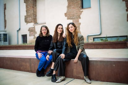 María Folguera, Celia Freijeiro y Leticia Dolera, responsables de 'Marcela', el pasado 25 de abril, en Madrid.