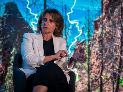 Teresa Ribera, entrevistada por Montserrat Domínguez, en el evento organizado por EL PAÍS.