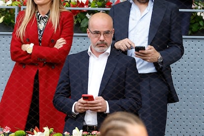 El delegado del Gobierno en la Comunidad de Madrid, Francisco Martín, asiste a la final individual masculina del Mutua Madrid Open de tenis, el pasado domingo.