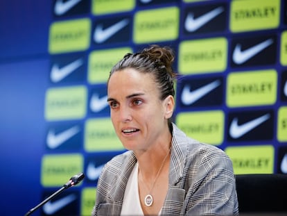 Melanie Serrano, durante su rueda de prensa de despedida.