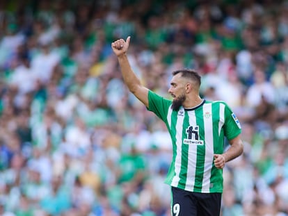 Borja Iglesias of Real Betis gestures during the spanish league, La Liga Santander, football match played between Real Betis and Girona FC at Benito Villamarin stadium on September 18, 2022, in Sevilla, Spain.
AFP7 
18/09/2022 ONLY FOR USE IN SPAIN