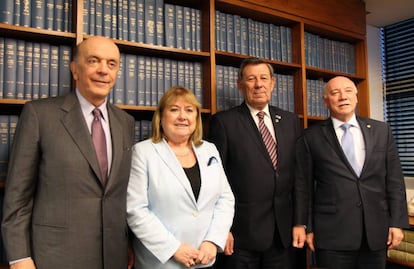 Os chanceleres do Brasil, José Serra, Argentina, Susana Malcorra, Uruguai, Rodolfo Nin Novoa, e Paraguai, Eladio Loizaga.