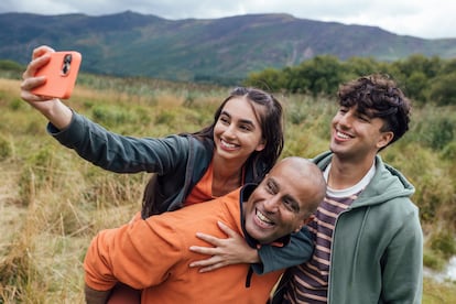 Desarrollar una actitud optimista será fundamental para que el adolescente haga frente a los contratiempos con buena predisposición.