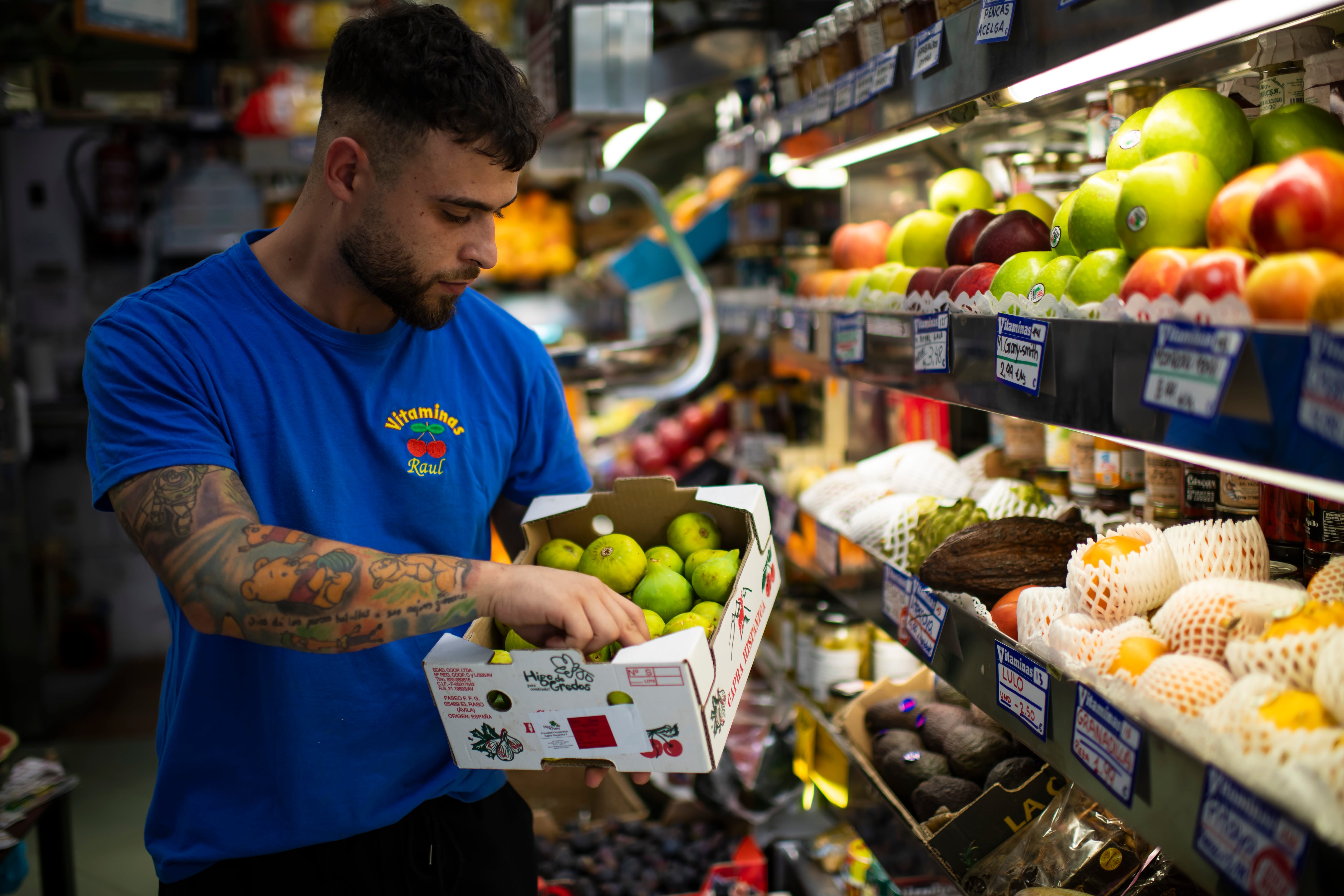 Por petición popular, Cardaba se plantea hacer 'merchandising' con la camiseta de Vitaminas, cuyo diseño es el de siempre.