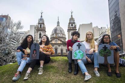 Members of the Fridays for Future movement in Rio de Janerio (Brazil).