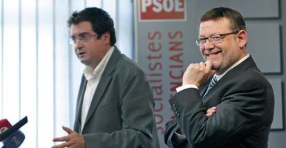 &Oacute;scar L&oacute;pez y Ximo Puig, en la sede del PSPV-PSOE. 
