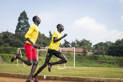 El atleta sursuranés James Nyang Chiengjiek competirá en la prueba de 400 metros en los Juegos Olímpicos de Rio de Janeiro. “Si corro bien, estoy contribuyendo a ayudar a otros, especialmente a los refugiados” —dice— “puede que entre ellos haya atletas con talento que aún no hayan tenido la oportunidad de ser descubiertos”, explica a Acnur. 