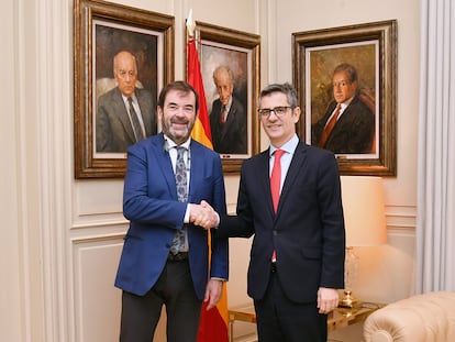 En Madrid, el ministro de Presidencia, Justicia y Relaciones con las Cortes, Félix Bolaños, se reúne con el presidente por suplencia del Consejo General del Poder Judicial, Vicente Guilarte, en la propia sede del Consejo este viernes. Foto facilitada por el CGPJ.