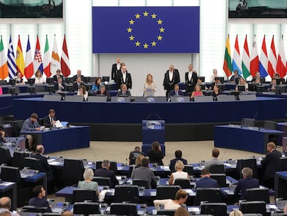 La presidenta del Parlament Europeu, Roberta Metsola, obrint la sessió a Estrasburg.