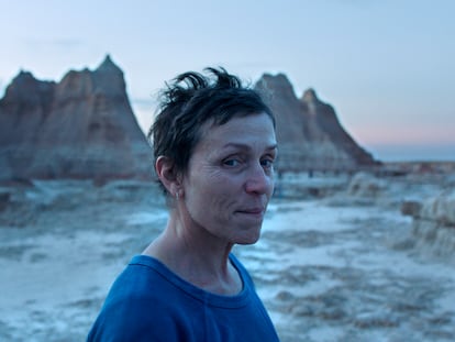 Frances McDormand, en una escena de'Nomadland', de Chloe Zhao.
