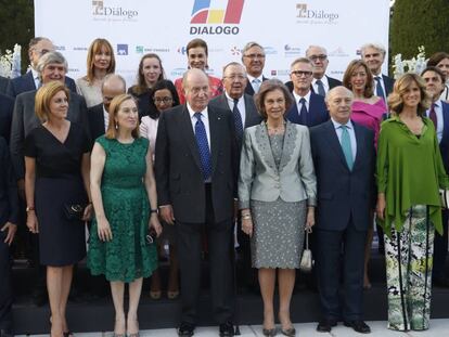 Juan Carlos I, doña Sofía, Ana Pastor, Dolores de Cospedal y Cristina Garmendia, entre otros.