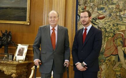 El Rey y Maroto, durante la recepción en la Zarzuela.