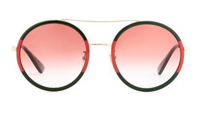 Gafas redondas

Gucci trae un 4 en 1: cristales de colores, montura redonda y estampada y silueta de inspiración aviador (290 euros).