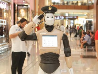 Los robots actuarán en centros comerciales y puntos turísticos de la ciudad