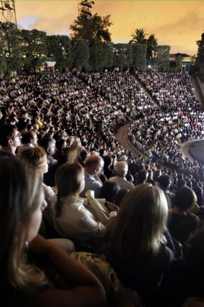 El teatre Grec, ple a vessar en un dels espectacles inaugurals del festival, tindrà un altre model de gestió a partir de 2017.