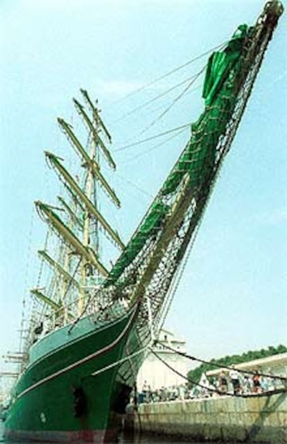 El velero de la Clase A <i>Alexander Von Humboldt, </i> de bandera alemana y 62,6 metros de eslora.